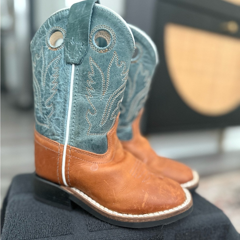 Old West Brown and Blue Cowboy Boots Classic Design